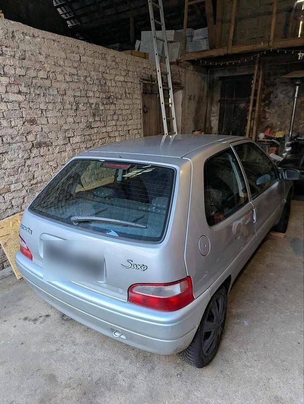 Gebraucht Citroën Saxo 60 PS (44 kW) 2001 Silber Kleinwagen