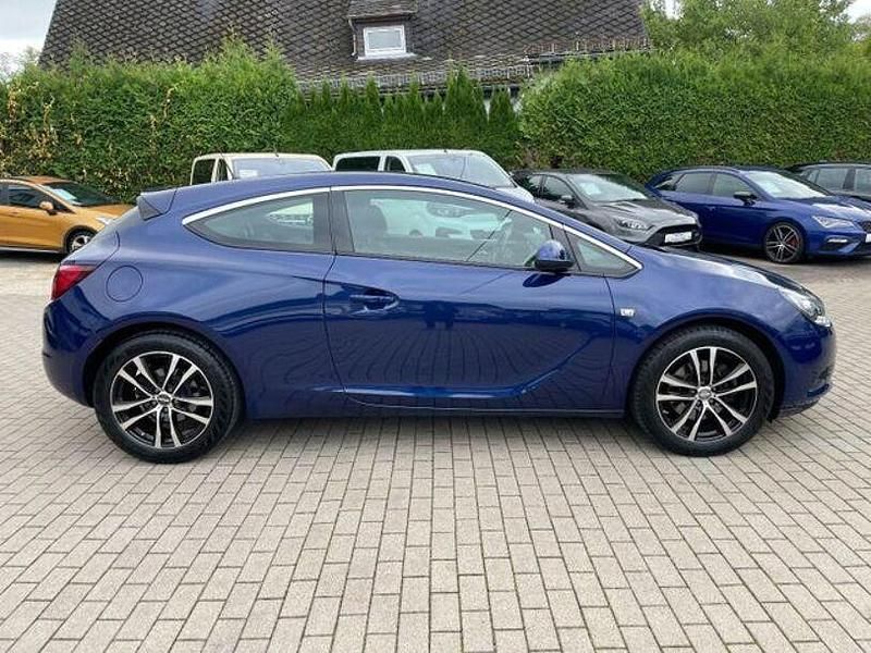 Gebraucht Opel Astra GTC Basis 200 PS (147 kW) 2014 Blau