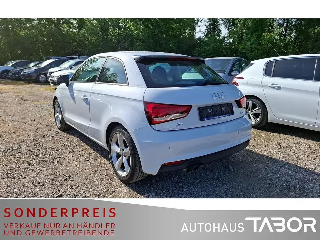 Gebraucht Audi A1 Design 125 PS (91 kW) 2015 Gletscherweiss Kleinwagen