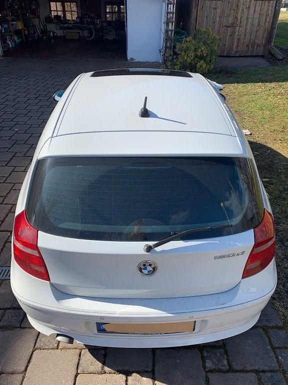 Gebraucht BMW 120 177 PS (130 kW) 2008 Weiß Kleinwagen