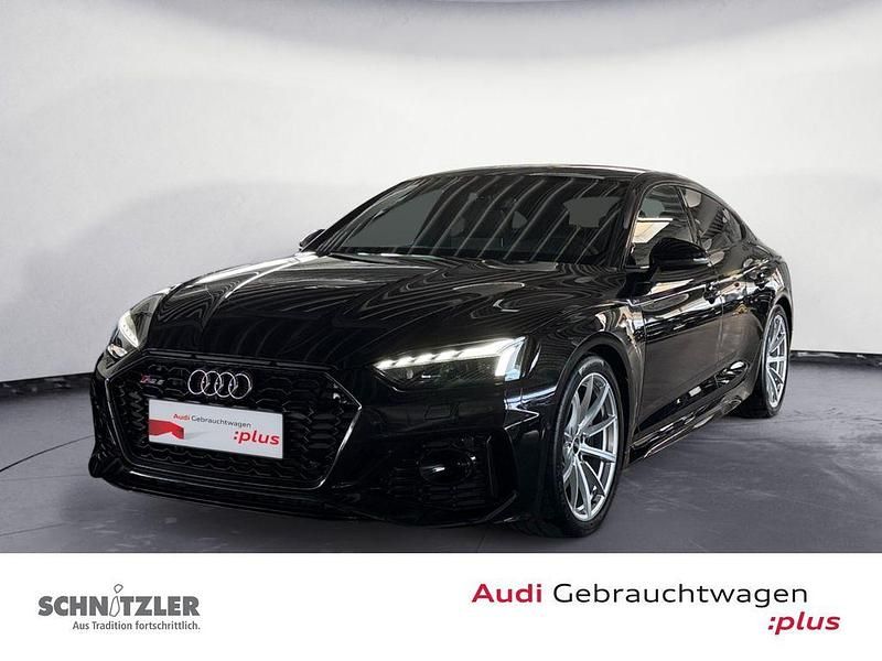Mythosschwarz (metallic) Gebraucht 2024 Audi RS5 Sportback Design Limousine | 69.980 € (Superpreis) - Bild 1/4
