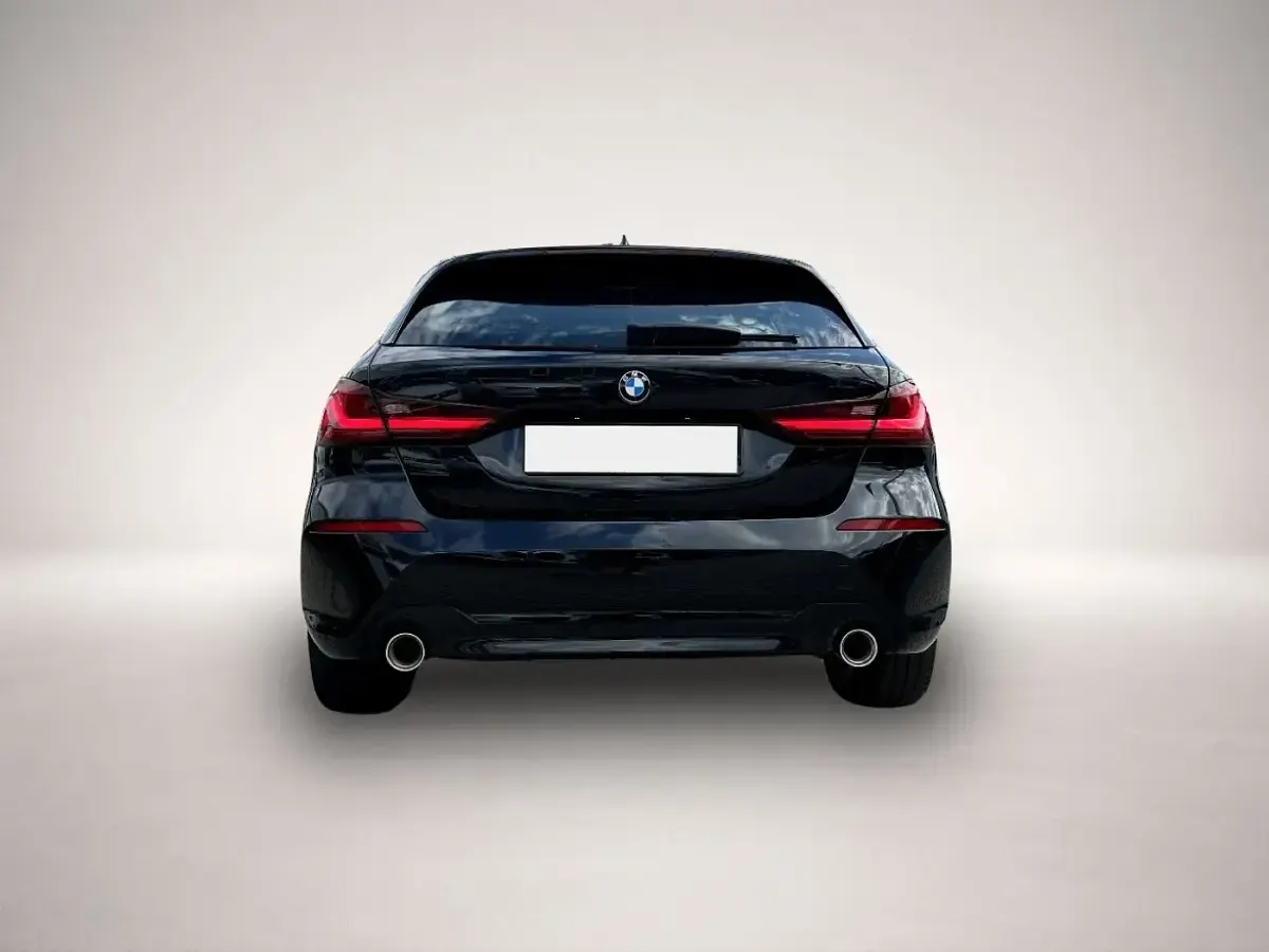 Gebraucht BMW 120 Advantage 190 PS (139 kW) 2023 Schwarz Limousine