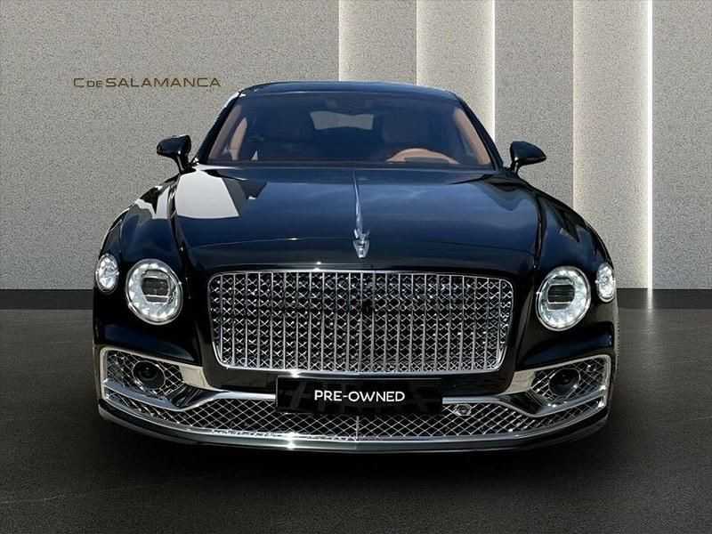 Gebraucht Bentley Flying Spur 557 PS (409 kW) 2021 Grün Limousine