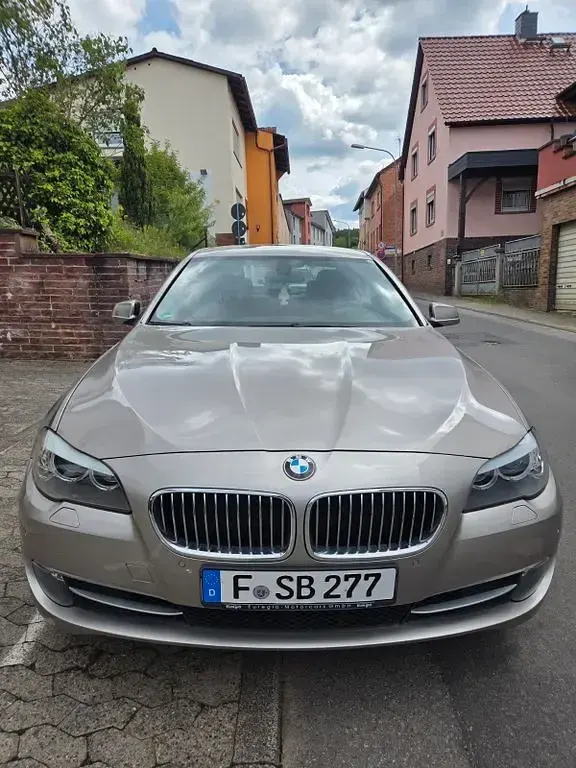 Gebraucht BMW 520 Efficient Dynamics 184 PS (135 kW) 2012 Beige Limousine