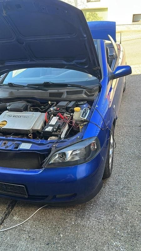 Gebraucht Opel Astra Cabriolet 103 PS (75 kW) 2003 Blau Cabrio