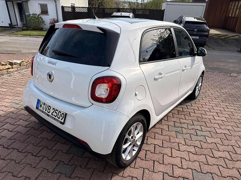 Gebraucht Smart ForFour Prime 90 PS (66 kW) 2016 Weiß Kleinwagen