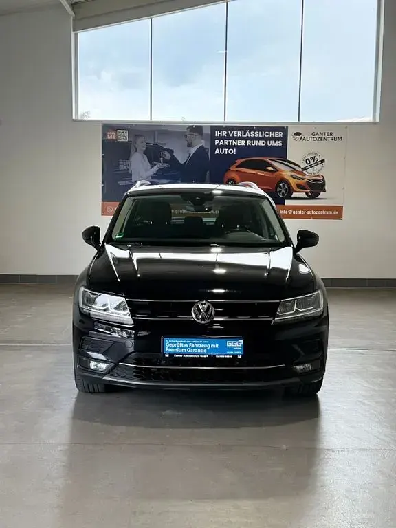 Gebraucht VW Tiguan Highline 150 PS (110 kW) 2018 Schwarz SUV