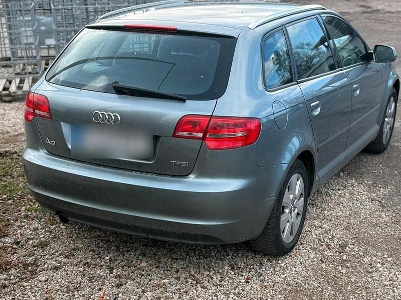 Gebraucht Audi A3 130 PS (95 kW) 2010 Blau Kleinwagen