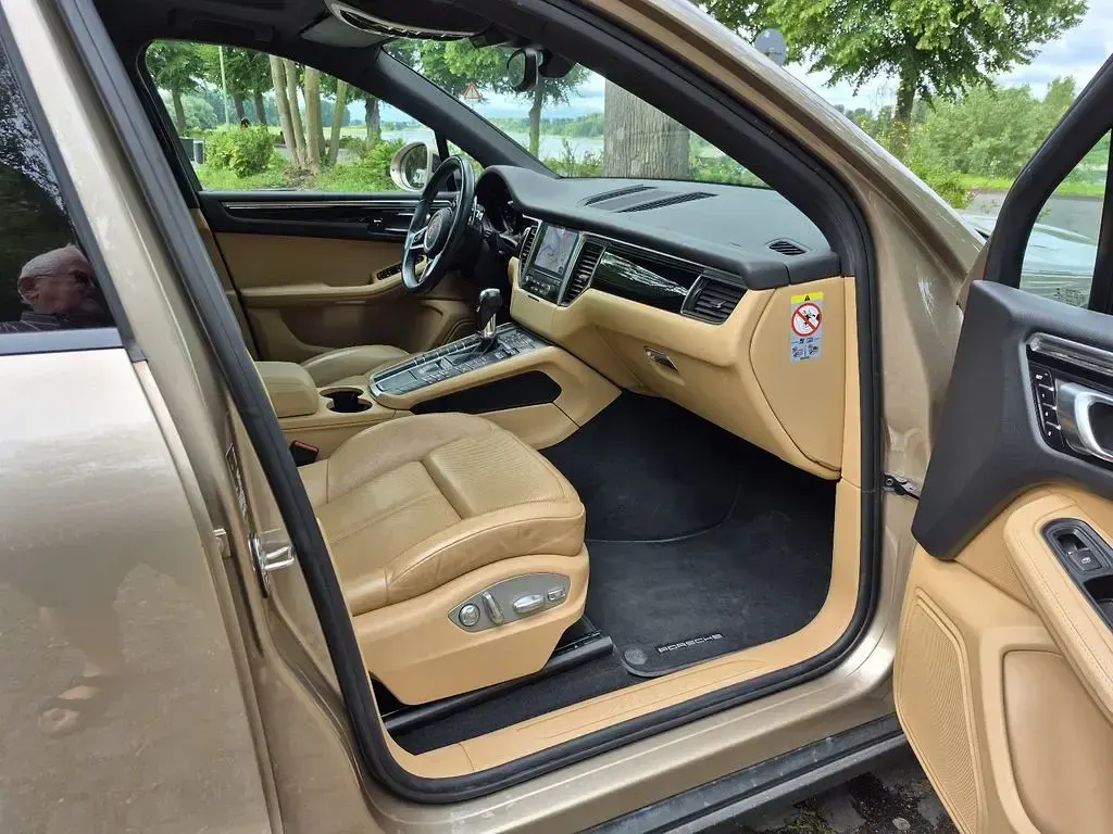 Gebraucht Porsche Macan 252 PS (185 kW) 2018 Beige SUV