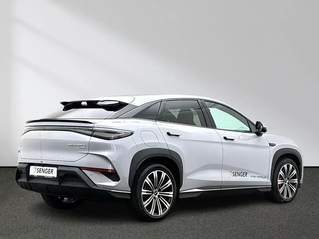 Gebraucht BYD Sealion 7 389 kW (530 PS) 2026 Grau SUV