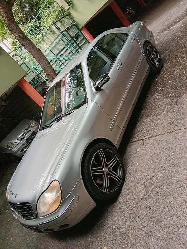 Silber Gebraucht 1999 Mercedes S320 Limousine | 2.500 € (Superpreis) - Bild 1/4