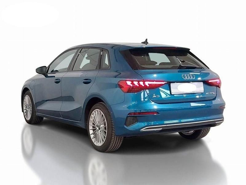 Gebraucht Audi A3 Sport 204 PS (150 kW) 2023 Blau Limousine