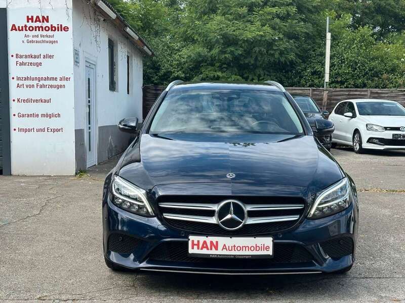 Blau Gebraucht 2019 Mercedes C200 Avantgarde Kombi | 19.900 € (Guter Preis) - Bild 1/4