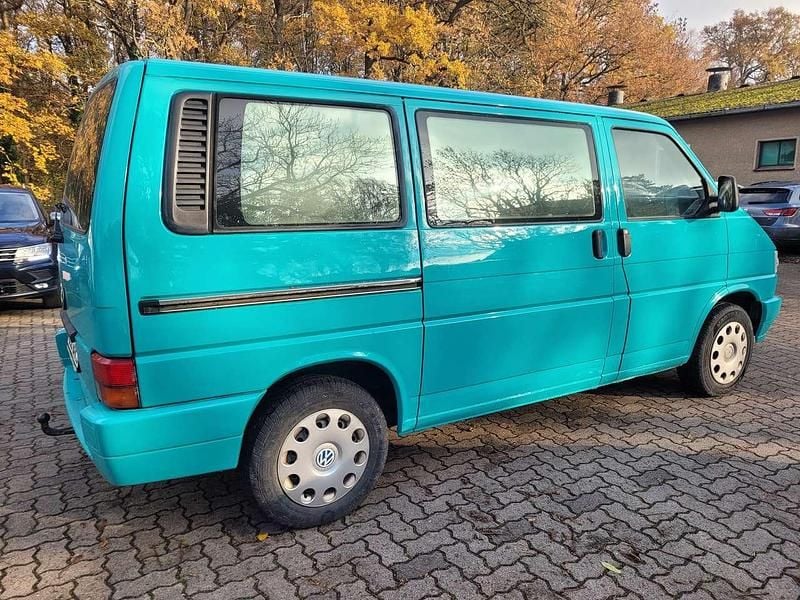 Gebraucht VW Caravelle 77 PS (56 kW) 1996 Grün Van / Kleinbus