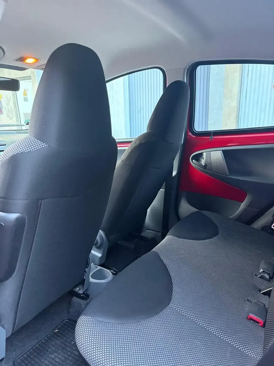 Gebraucht Toyota Aygo 68 PS (50 kW) 2012 Kleinwagen