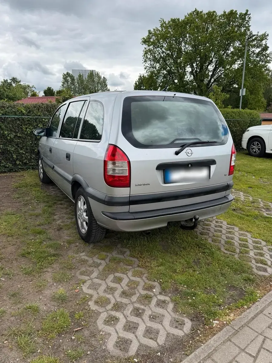 Gebraucht Opel Zafira 125 PS (91 kW) 2003 Grau Van / Kleinbus