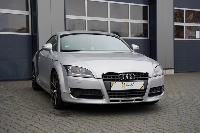Silber Gebraucht 2006 Audi R8 Coupé Coupé | 8.900 € - Bild 1/4
