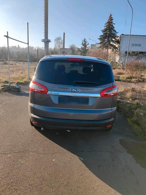 Gebraucht Ford S-MAX S 140 PS (102 kW) 2014 Van / Kleinbus