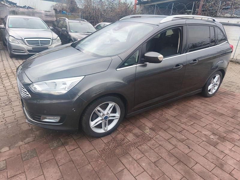 Gebraucht Ford Grand C-Max Titanium 125 PS (91 kW) 2019 Grau Van / Kleinbus