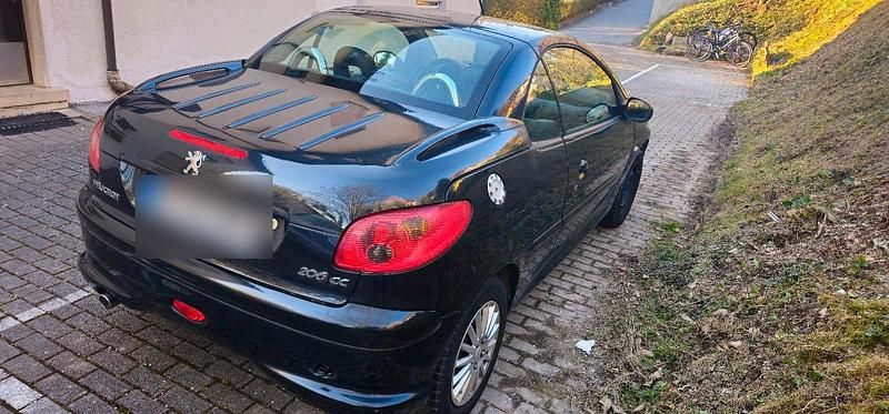 Gebraucht Peugeot 206 CC 109 PS (80 kW) 2004 Cabrio