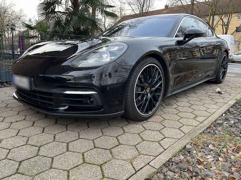 Gebraucht Porsche Panamera 441 PS (324 kW) 2017 Schwarz Limousine