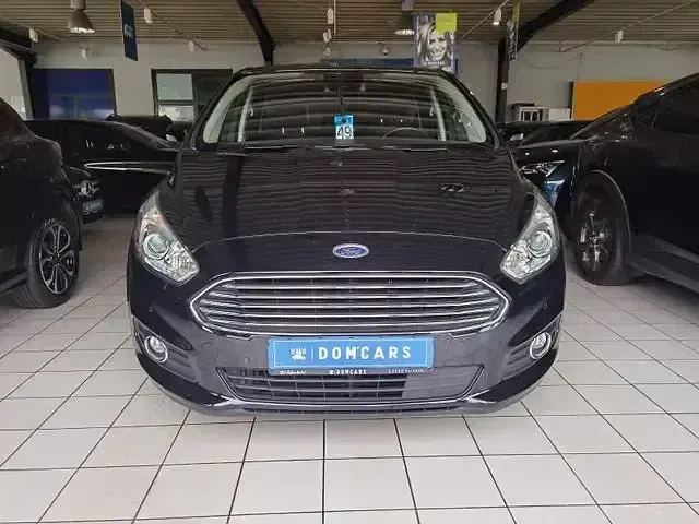 Second-hand Ford S-MAX S 150 CP (110 kW) 2019 Negru Monovolum