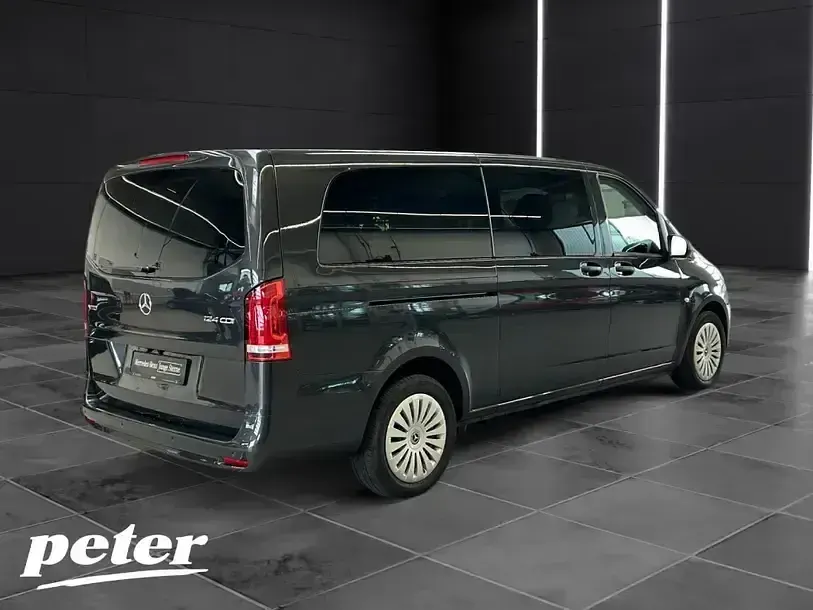 Gebraucht Mercedes Vito 237 PS (174 kW) 2021 Graphitgrau metallic Van