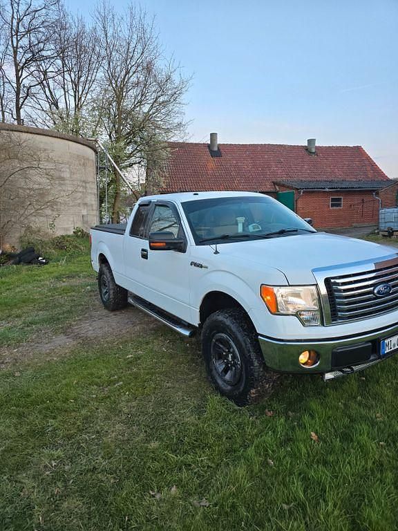 Gebraucht Ford V8 364 PS (267 kW) 2011 Weiß SUV