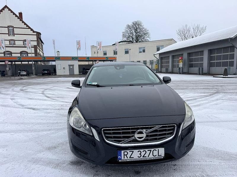 Gebraucht Volvo V60 Kinetic 163 PS (119 kW) 2011 Schwarz Kombi