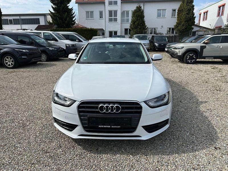Gebraucht Audi A4 Attraction 143 PS (105 kW) 2013 Weiß Kombi