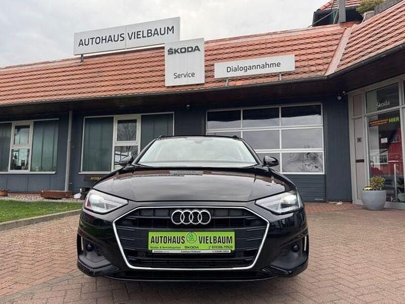 Gebraucht Audi A4 Basis 150 PS (110 kW) 2022 Schwarz Kombi