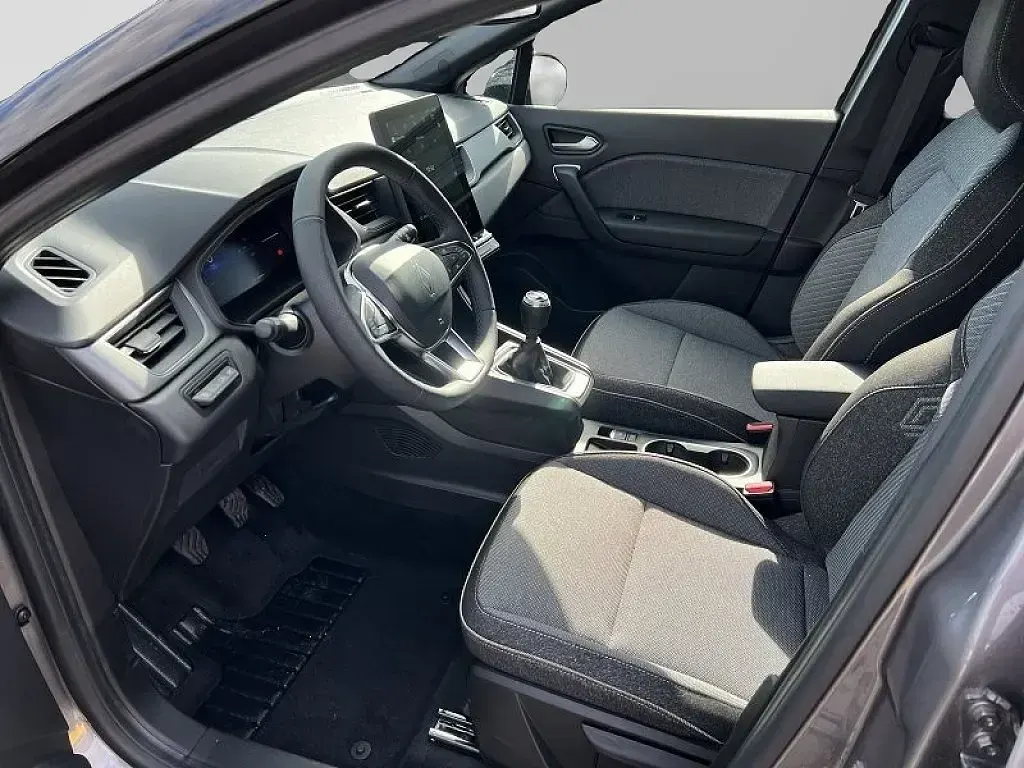 Neu Renault Captur Techno 140 PS (102 kW) 2026 Grau SUV