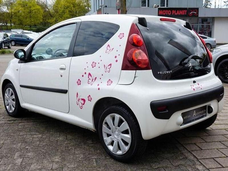 Gebraucht Peugeot 107 Active 130 PS (95 kW) 2012 Andere Kleinwagen