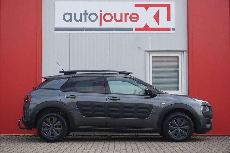 Gebraucht Citroën C4 Shine 101 PS (74 kW) 2016 Grau SUV