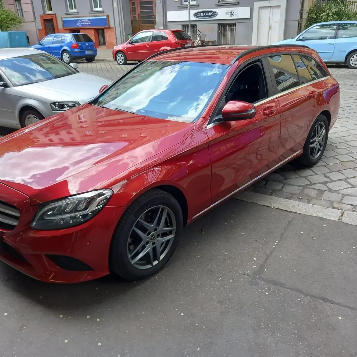 Gebraucht Mercedes 220 194 PS (142 kW) 2019 Rot Kombi