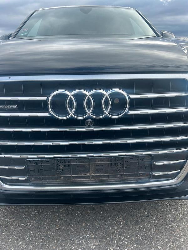 Second-hand Audi Q7 272 CP (200 kW) 2017 Negru SUV