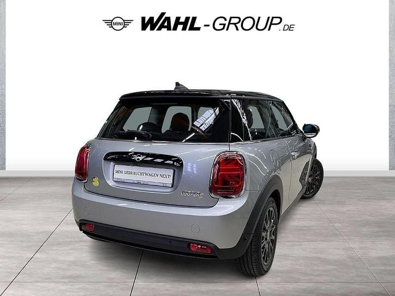 Gebraucht Mini Cooper SE Hatch 135 kW (184 PS) 2024 Grau Kleinwagen
