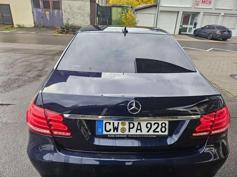 Gebraucht Mercedes E300 Elegance 231 PS (169 kW) 2016 Blau Limousine