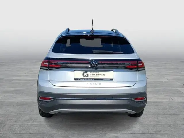 Używany VW Taigo Active 110 KM (80 kW) 2022 Srebrny SUV