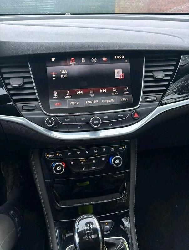 Gebraucht Opel Astra 160 PS (117 kW) 2018 Schwarz Kleinwagen