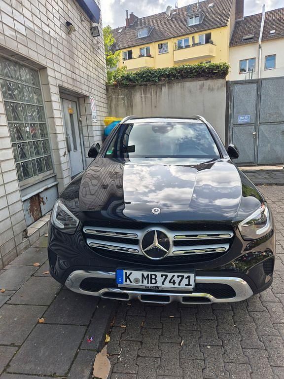 Schwarz Gebraucht 2020 Mercedes GLC220 SUV | 38.500 € (Fairer Preis) - Bild 1/4