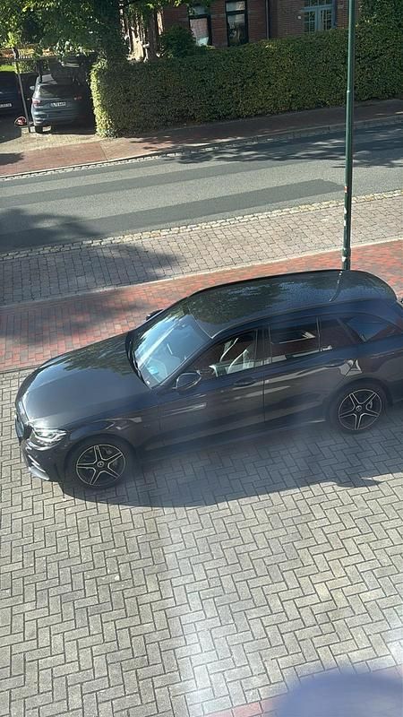 Gebraucht Mercedes C300 309 PS (227 kW) 2021 Grau Kombi