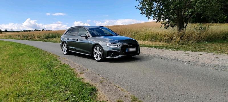 Gebraucht Audi A4 S-Line 286 PS (210 kW) 2021 Grau Kombi