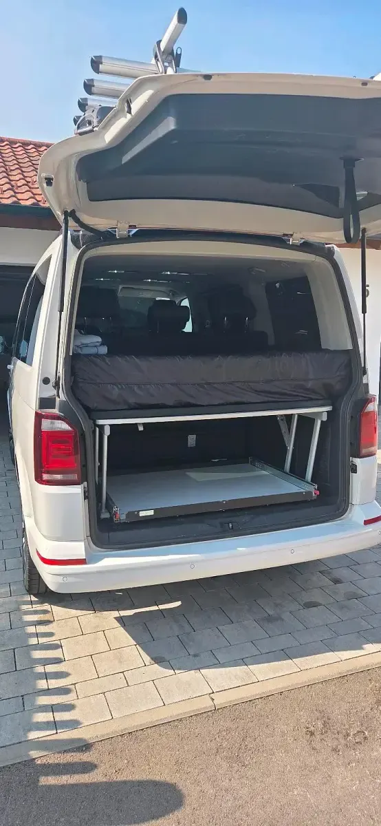 Gebraucht VW Multivan Edition 204 PS (150 kW) 2016 Weiß Van / Kleinbus