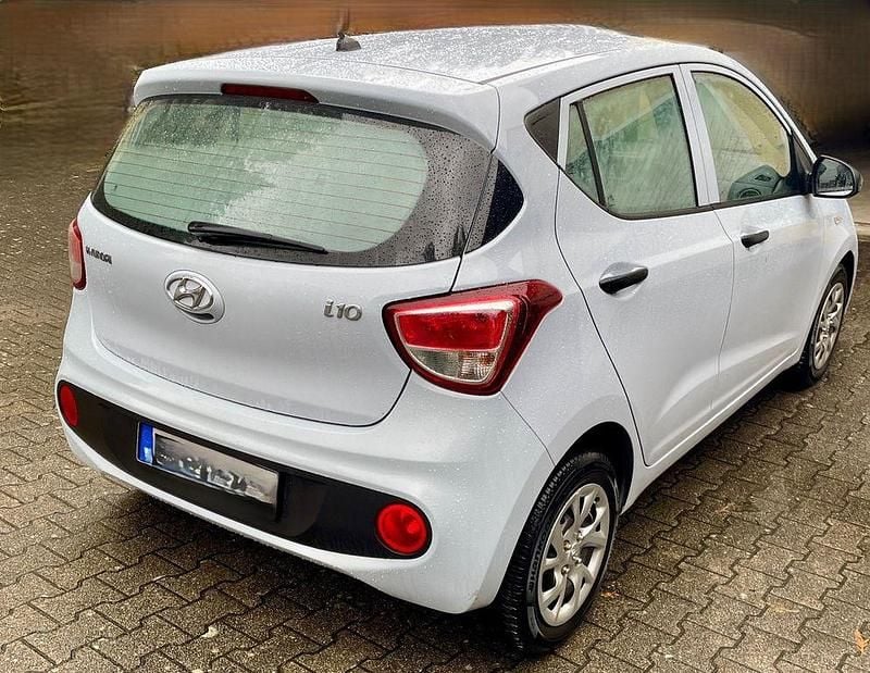 Gebraucht Hyundai i10 YES! 67 PS (49 kW) 2019 Blau Kleinwagen