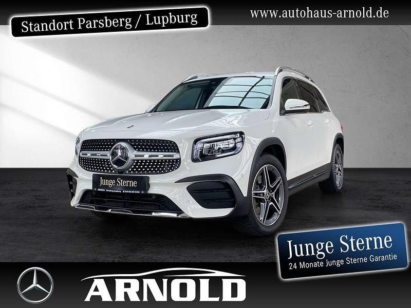 Weiß Gebraucht 2023 Mercedes GLB250 AMG line SUV | 46.890 € (Fairer Preis) - Bild 1/4