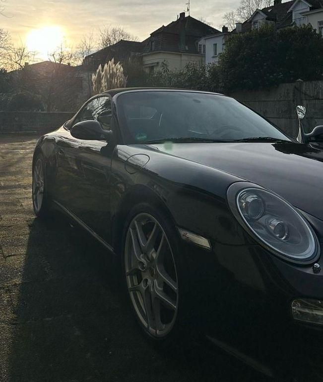 Schwarz Gebraucht 2009 Porsche 911 Carrera S Cabriolet Cabrio | 65.999 € (Fairer Preis) - Bild 1/4