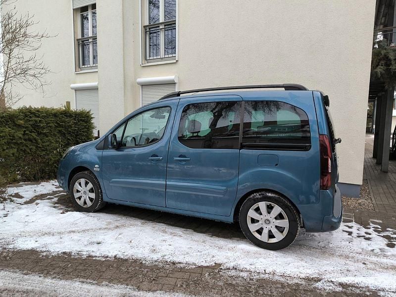 Gebraucht Citroën Berlingo 110 PS (80 kW) 2016 Blau Van / Kleinbus