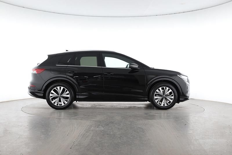 Gebraucht Audi Q4 e-tron Ambiente 210 kW (286 PS) 2024 Mythosschwarz SUV