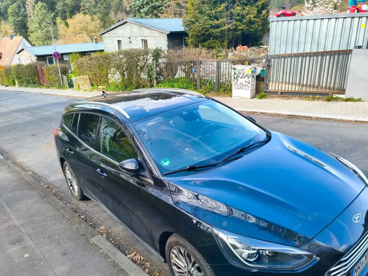 Gebraucht Ford Focus Active 120 PS (88 kW) 2019 Schwarz Kombi